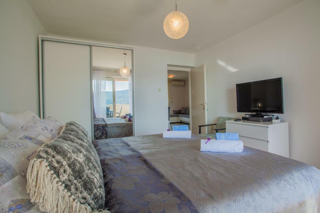 Apartment Sara - 茨雷斯 外观 照片